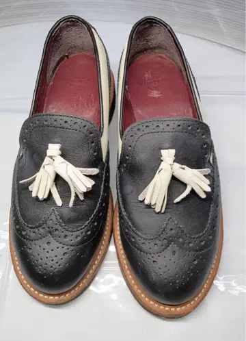 닥터마틴 Dr.Martens UK3 잉그 칩 태슬 로퍼