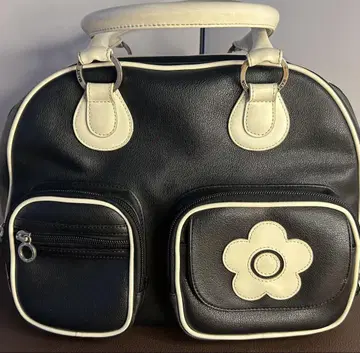 MARY QUANT 플라워 모티브 핸드백