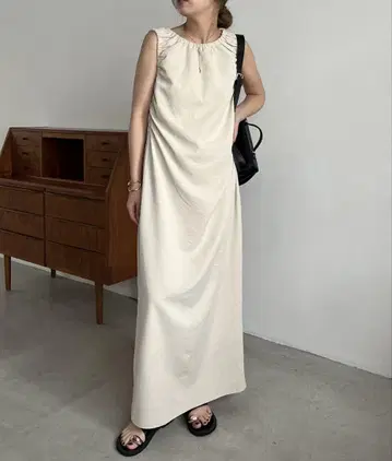 택 포함 새상품 카프리 슈레마쥬 개더 드레이프 원피스 베이지 F