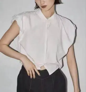 퍼프 숄더 컴팩트 셔츠