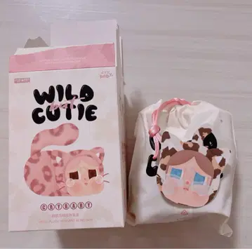 Crybaby wild but cutie popmart 크라이베이비