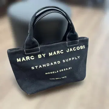 MARC BY MARCJACOBS 토트백 한정판