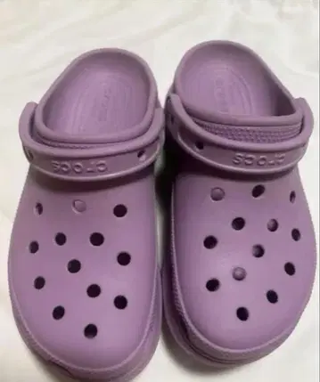 Crocs 퍼플 클로그 샌들