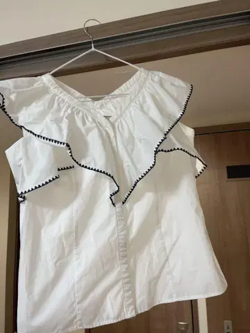 노엘라 블라우스