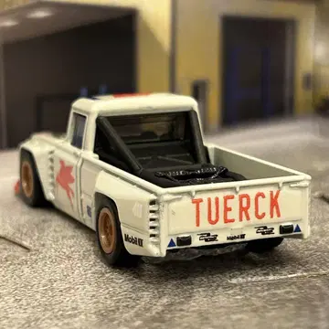 핫휠 TOYOTA Stout Tuerck 드리프트 트랙