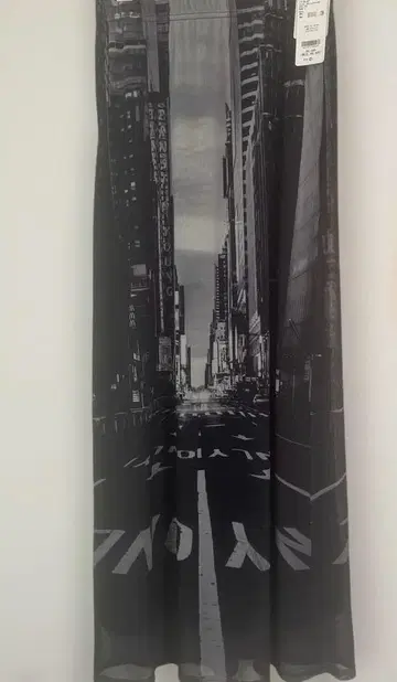 HARE city photo 내로우 스커트 BK