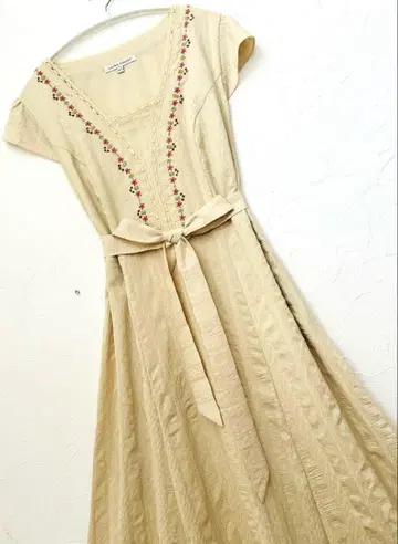 Laura Ashley/로라 애슐리 자수 롱 원피스 11호