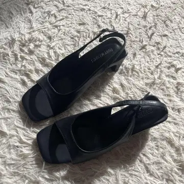 힐 샌들