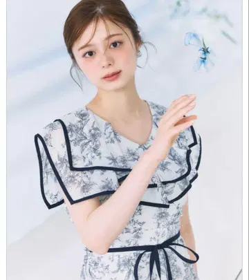 토코 클로젯 허리 리본 포함 플라워 빅 칼라 플리츠 원피스