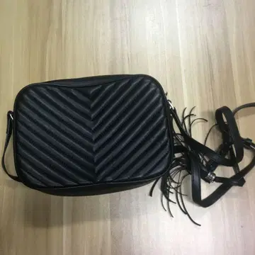 블랙 메신저 백 프린지
