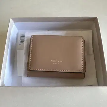 JIMMY CHOO 3단 폴더형 지갑 베이지 새상품급