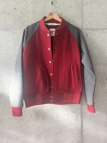 비스라이트 스타디움 재킷 수렌
