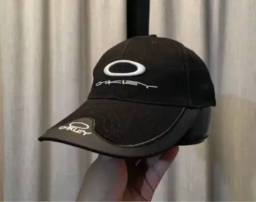 Oakley 블랙 야구 모자