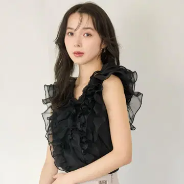 snidel 슬리브리스 프릴 블라우스 블랙