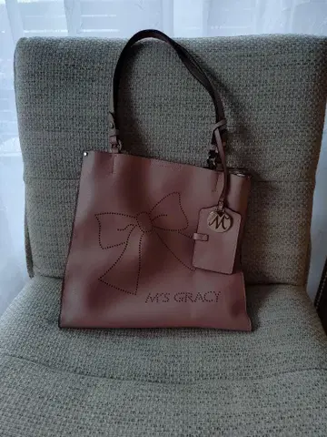 M's Gracy 리본 디자인 핸드백