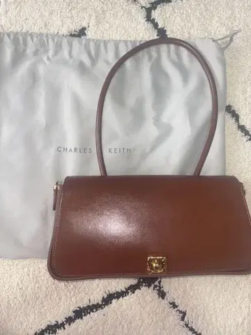 CHARLER & KEITH 핸드백
