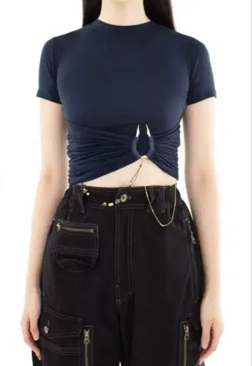 hyein seo 체인 티셔츠