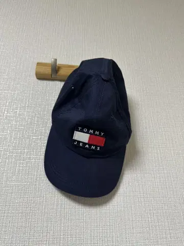 TOMMY JEANS 네이비 야구 모자