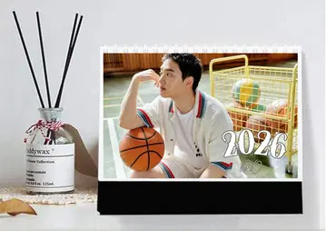 EXO 엑소 디오 DO 겔런 2026년 탁상 달력 한국 굿즈