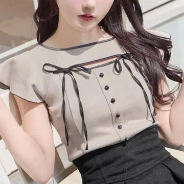 미셸 마카롱 더블 플레어 슬리브 리본 탑 베이지