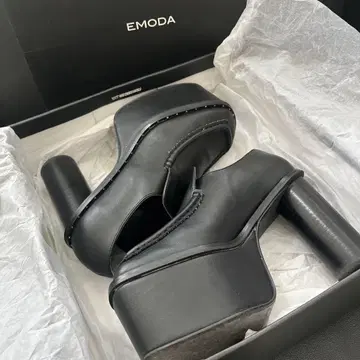 EMODA 블랙 플랫폼 뮬