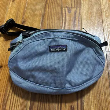 Patagonia 바디백 라이트 블루