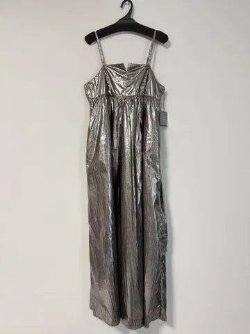 :ETHR OF 이소브 메탈릭 원피스 실버