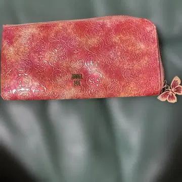 ANNA SUI 로즈 엠보싱 지갑