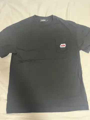 XLARGE 블랙 티셔츠 M 사이즈