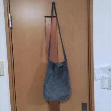 그레이 숄더백 스웨이드풍