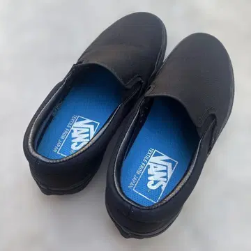 VANS 블랙 슬립온 사이즈 22.5