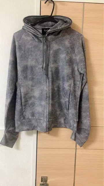 토네이도 마트 풀 집업 후드티