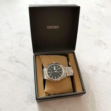 세이코 오토매틱 블랙 다이얼 시계