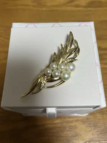 리프 모티브 브로치 골드 펄