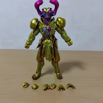 가면라이더 드라이브 S.H.Figuarts 하트 로이무드 (초진화형)