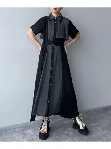 HARE 플리츠 절개 원피스