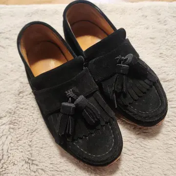 Tomo & Co 태슬 로퍼 스웨이드 블랙 25cm