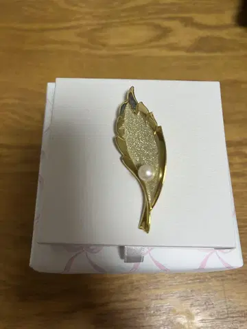 리프 모티브 브로치 골드 펄