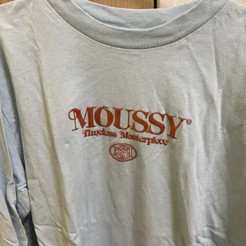 MOUSSY Timeless Masterpiece 긴팔 티셔츠