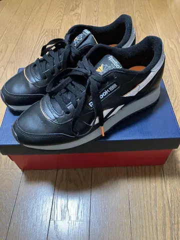 리복 클래식 가죽 중고