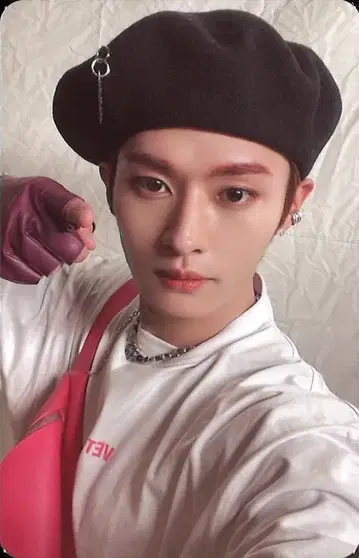 StrayKids LeeKnow ODDINARY Red