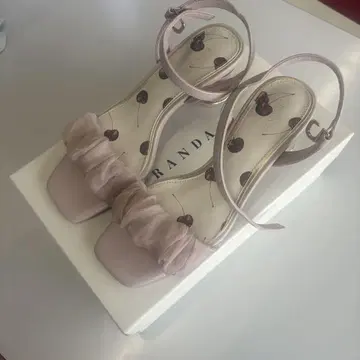 RANDA 체리 힐 스트랩 샌들 22.5cm