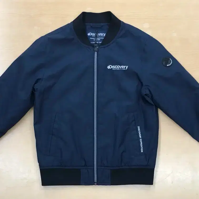 Discovery EXPEDITION メンズ ショートレースアップレザークロップブーツ トラクションソール付き US サイズ: 並行輸入品 Discovery EXPEDITION メンズ ショートレースアップレザークロップ