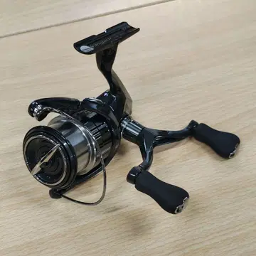 시마노 19 뱅퀴시 C3000SDH 04165