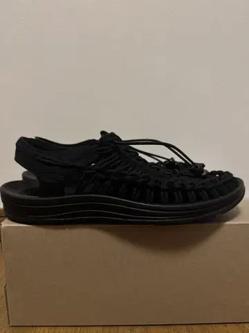 새상품급! Keen uneek 킨 유니크 샌들