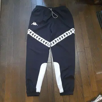 카파 사이드 스트라이프 조거 팬츠 블랙