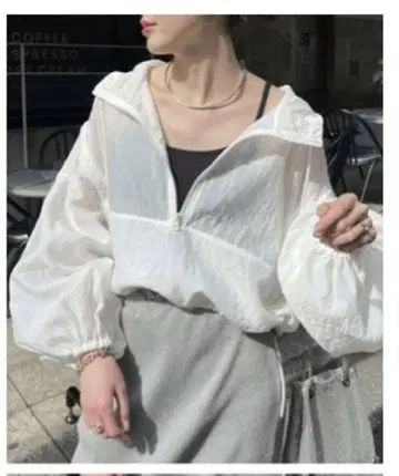 크롭 기장 광택 나일론 아노락 CIAOPANIC TYPY