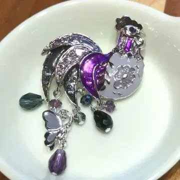 ANNA SUI 닭 브로치
