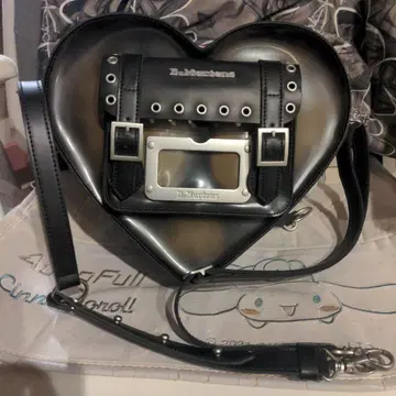 Dr.Martens 백팩 하트 모양 숄더백