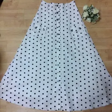EDIT.FOR LULU 에디트 폴 도트 화이트 스커트